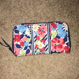 Vera Bradley wallet